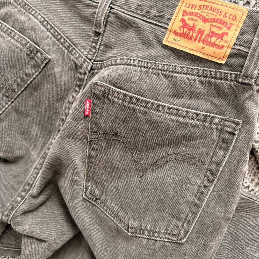 Levi's Gray charcoal womens Jeans